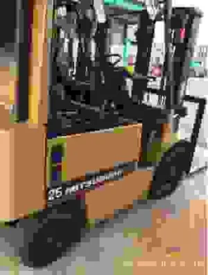 Xe Nâng IDT – Công Ty TNHH TM Kỹ Thuật IDT Việt Nam