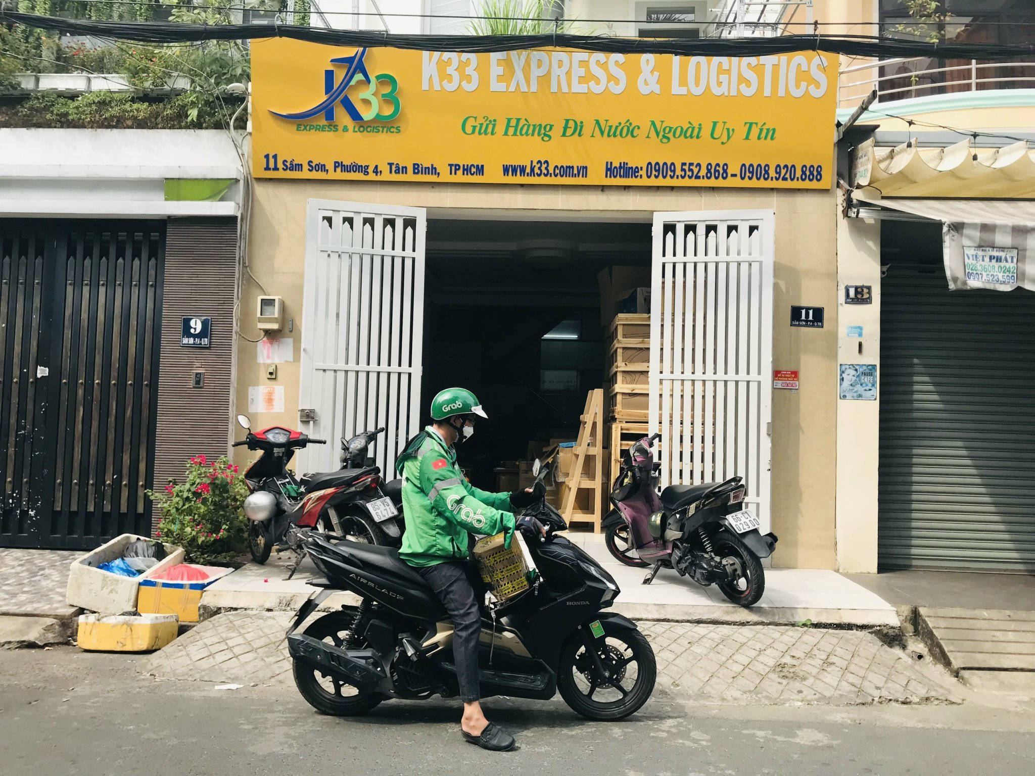 Công Ty TNHH Thương Mại Xuất Nhập Khẩu H100